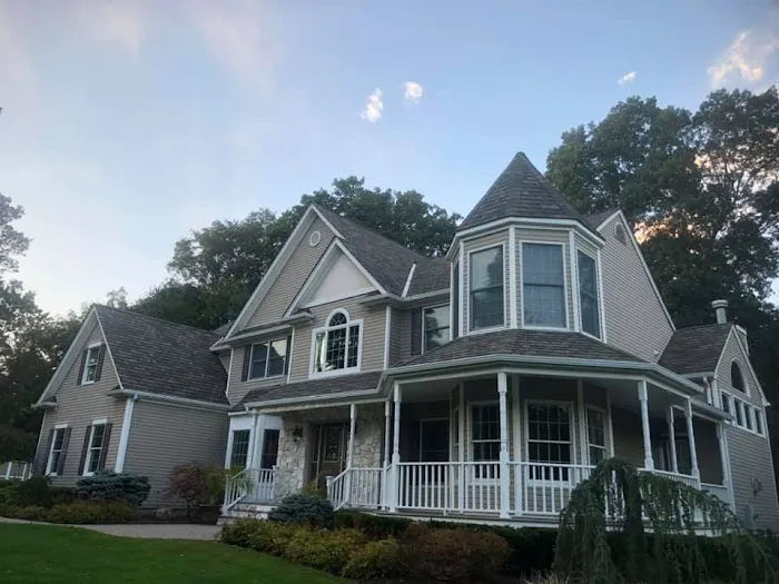 GNP Roofing & Siding Picture 9