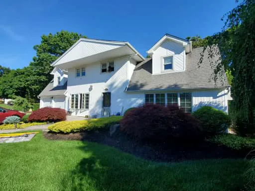 GNP Roofing & Siding Picture 8