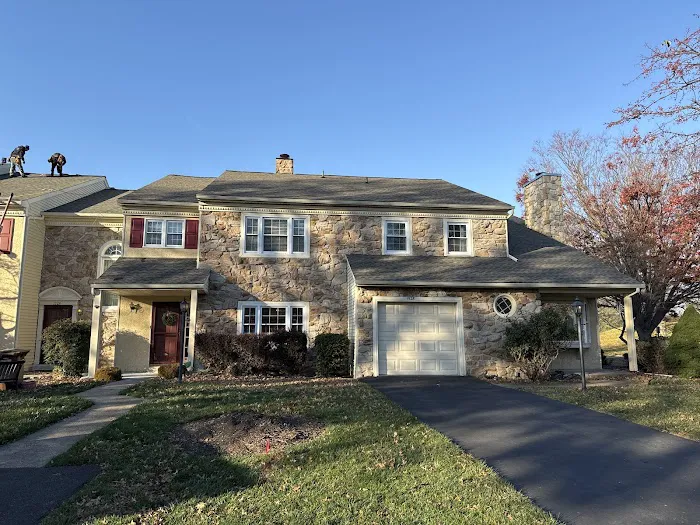 Reliance Roofing & Siding Picture 2