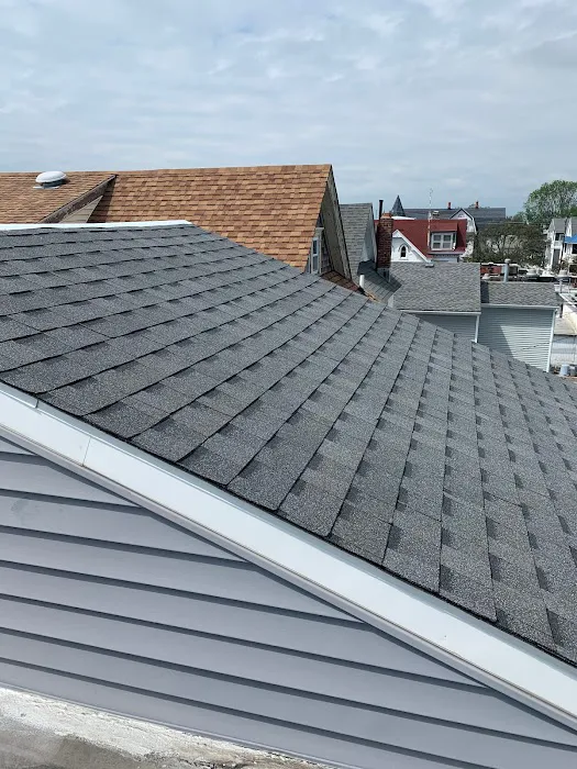 SWELL Roofing Co. Picture 1