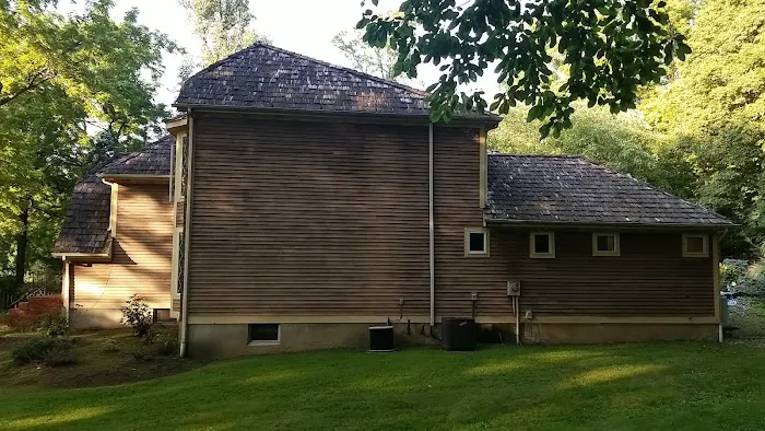 Roofing Experts Hyde Park Picture 1