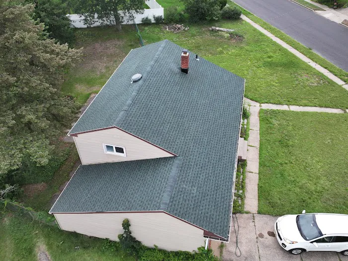 Hybrid Roofing and Renovations Picture 10