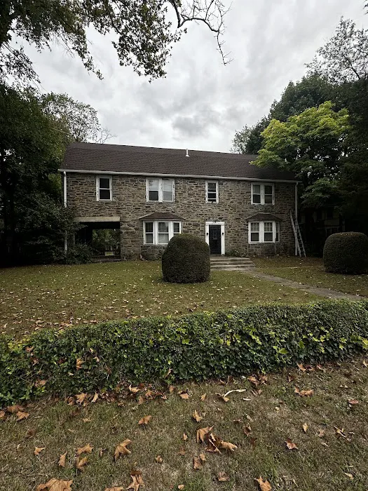 EM Renovations LLC Picture 4