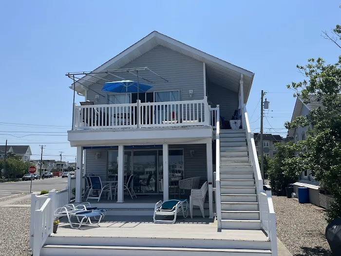 East Coast Roofing, Siding & Windows Picture 10