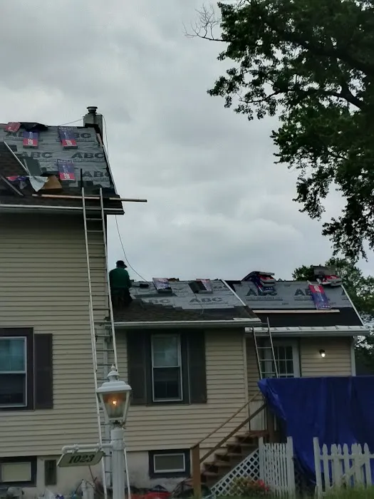 Umo Roofing LLC Picture 5