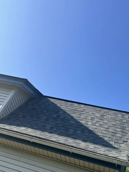 Julius Laslo Roofing & Siding Picture 3