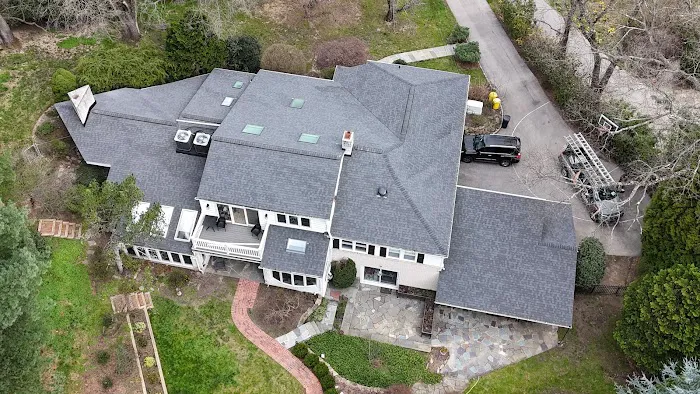 Romero Roofing & Siding LLC Picture 2