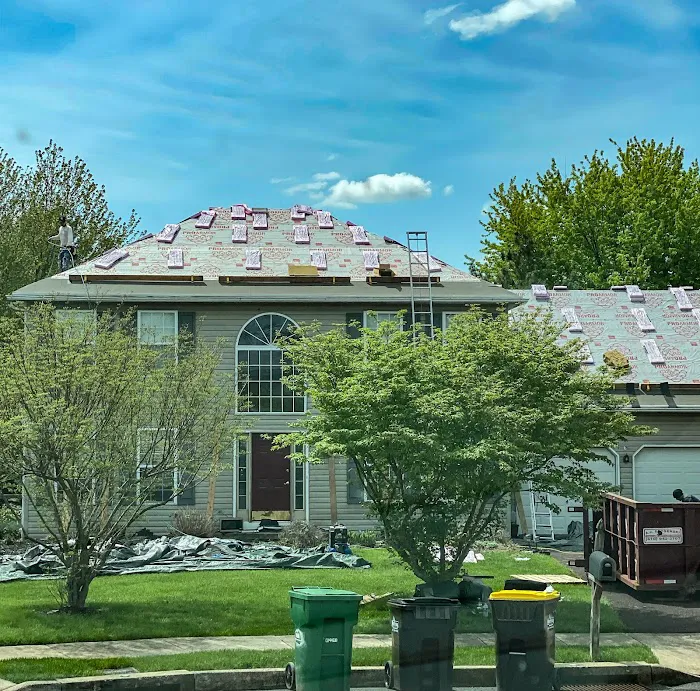 ELR Roofing LLC Picture 5