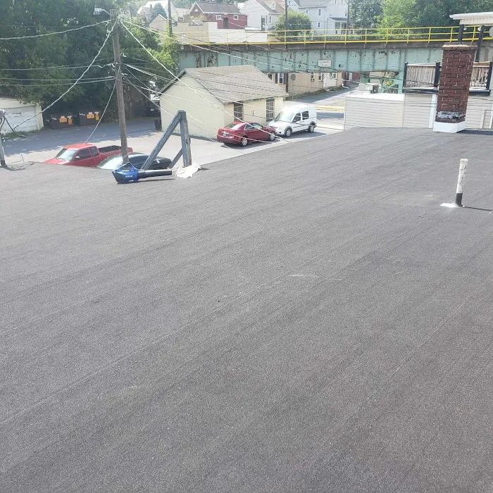 Royal Roofing and Renovations Picture 1