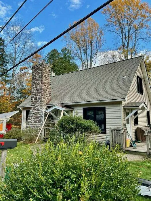 Royal Roofing and Renovations Picture 6