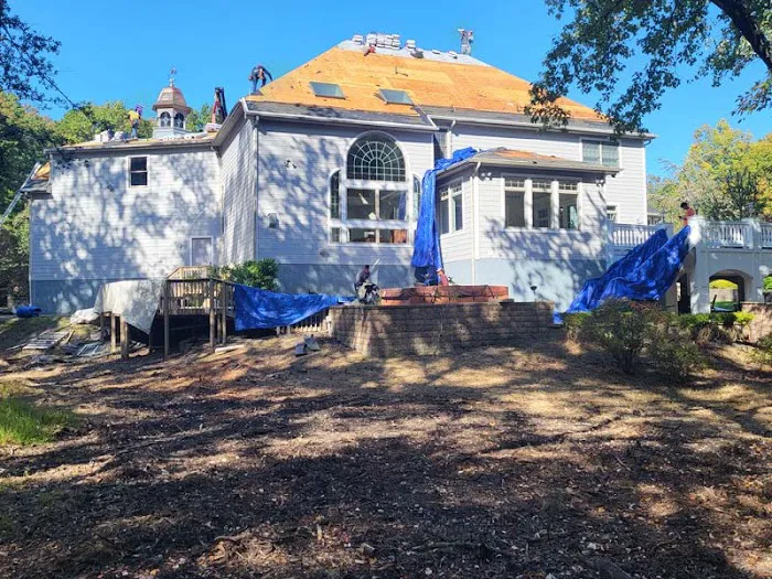 Modern Xteriors Picture 3