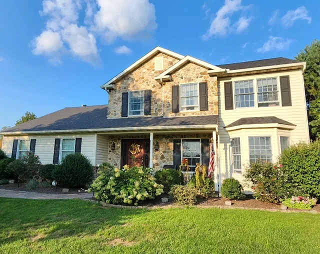 Priority Roofing & Exteriors Picture 2