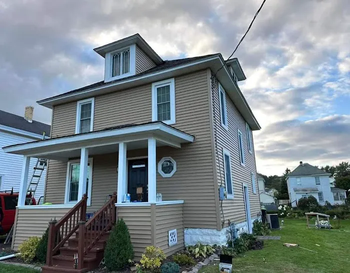 Eagle roofing & Siding Picture 5