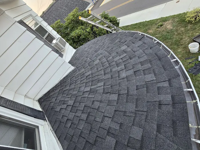 Eagle roofing & Siding Picture 10