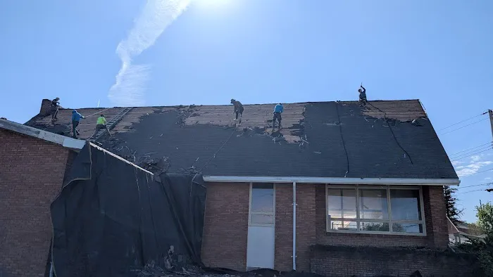 Edify Contracting LLC Roofing and Siding Picture 4