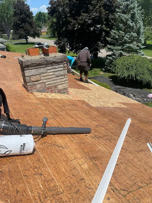 Hugo's Construction & Remodeling Picture 2