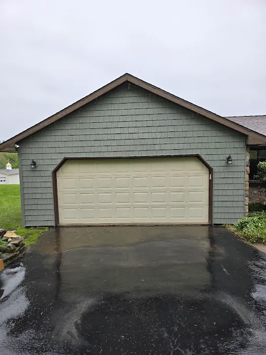 Green Rhino Roofing and Siding Picture 7