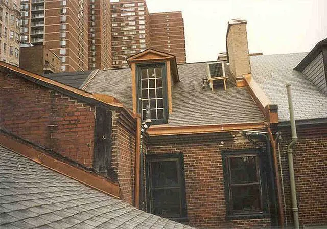 Universal Roofing & Contracting Inc. Picture 2