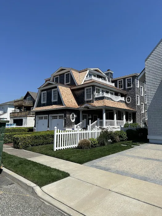 Bob Poderis Roofing & Siding Picture 4