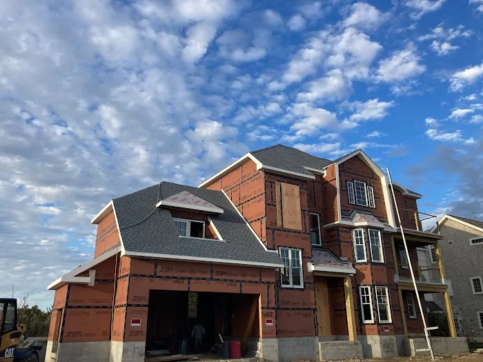 OCHOA ROOFING LLC Picture 9