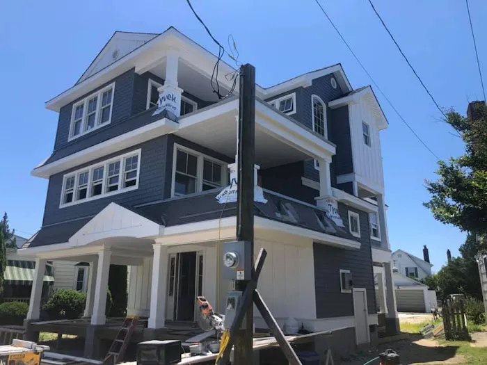 Luna Exteriors LLC Picture 3