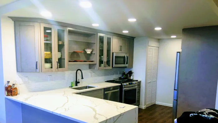 Ironclad Construction & Roofing Picture 1