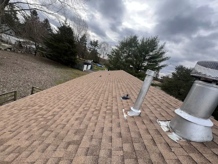 S&P Roofing and Construction pros Picture 3