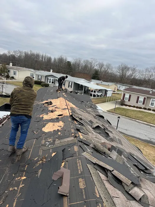 S&P Roofing and Construction pros Picture 2