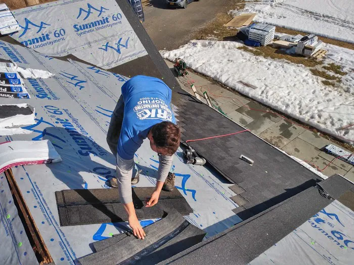 RK Roofing Picture 1