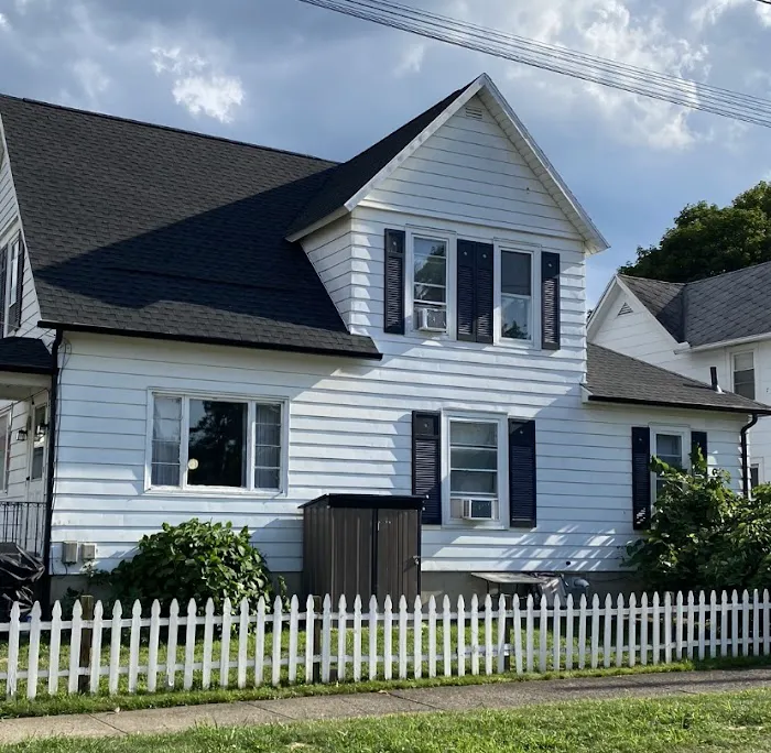 Just In Time Roofing and Seamless Gutters Picture 9