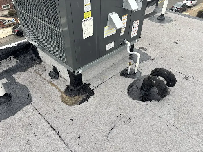 DISCOUNT ROOFING Picture 3