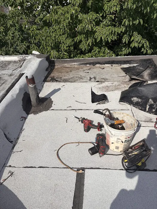 DISCOUNT ROOFING Picture 10