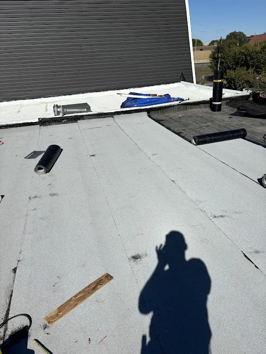 DISCOUNT ROOFING Picture 6