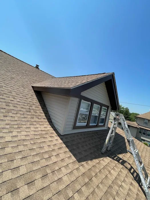 E Roof Repair & Roofing contractor Picture 7