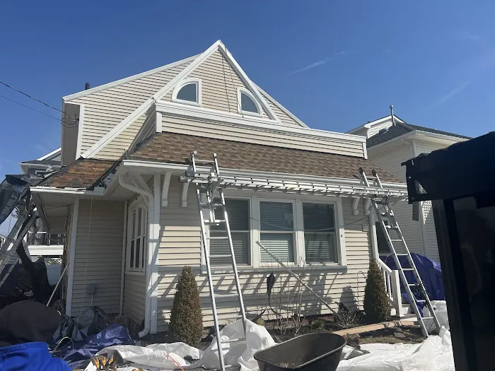 Shoreline Roofing Picture 5