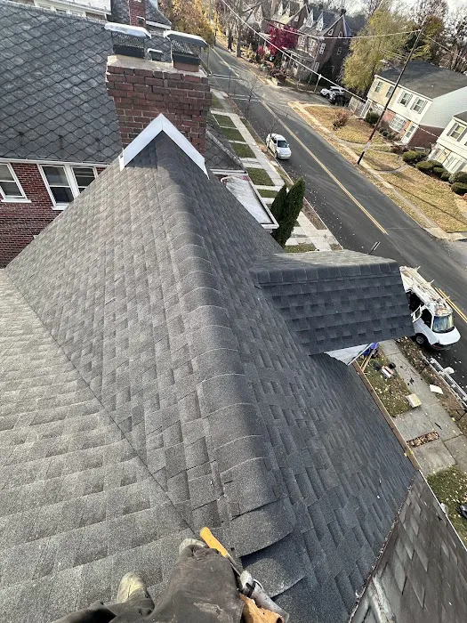 Peters Roofing and Gutters Inc Picture 8