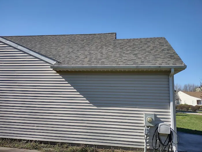 Peak Roofing and Siding Picture 1