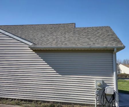 Peak Roofing and Siding