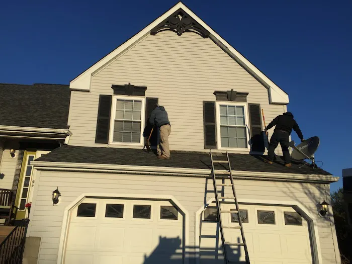 Premier roofing and siding contractor LLC Picture 1