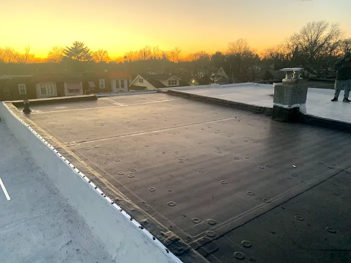 Premier roofing and siding contractor LLC Picture 4