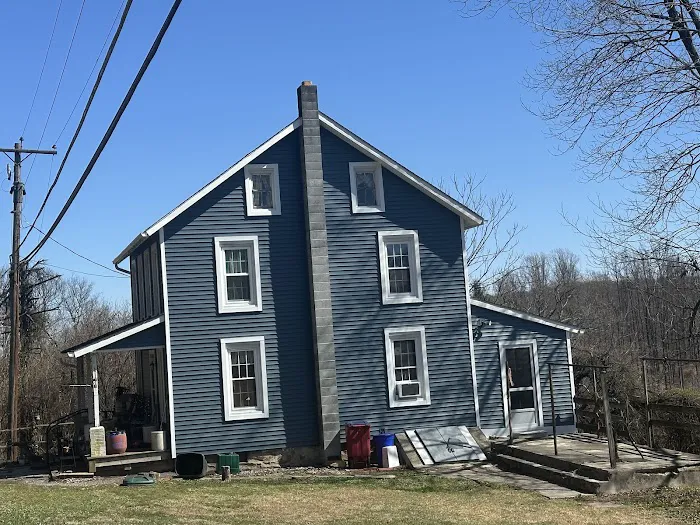 Red Cedar Roofing and Siding Picture 2