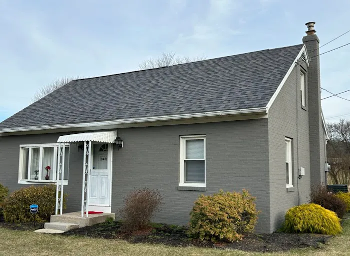 Red Cedar Roofing and Siding Picture 1