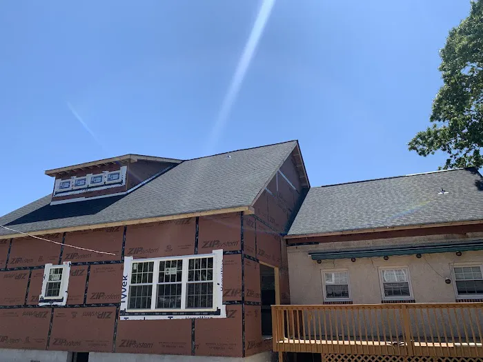 Seapoint Roofing and Siding Picture 2