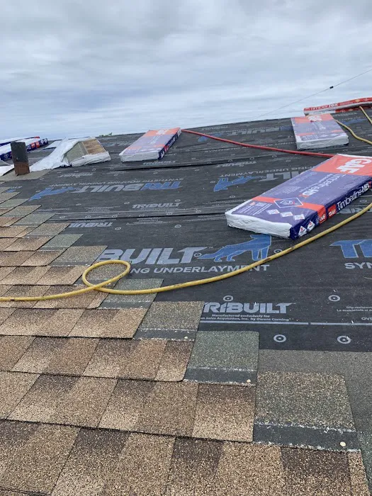 Seapoint Roofing and Siding Picture 1