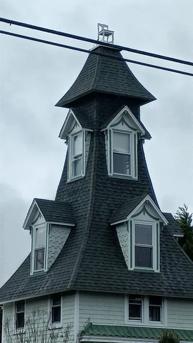 Chair on Roof House Picture 4