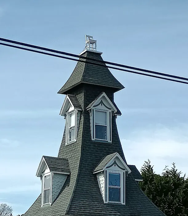 Chair on Roof House Picture 5