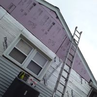 B&E roofing and siding ico