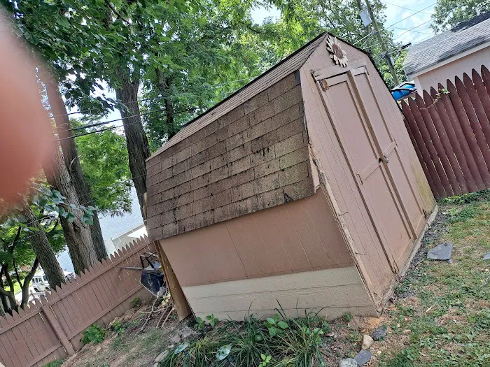 B&E roofing and siding Picture 5