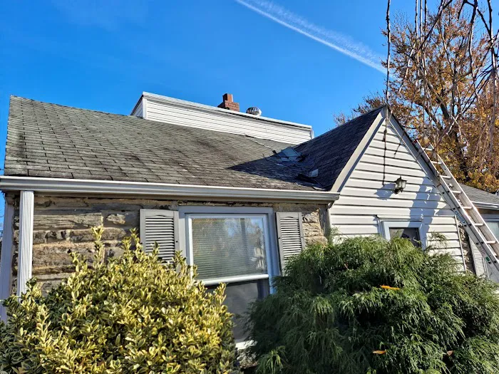 B&E roofing and siding Picture 7