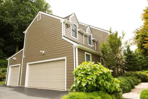 Hynes Construction - Decks, Roofing & Siding Picture 7